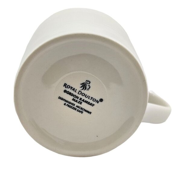 Royal Doulton Gordon Ramsay MAZE 12 Oz White Stoneware Mugs – Set of 2 - Picture 11 of 16